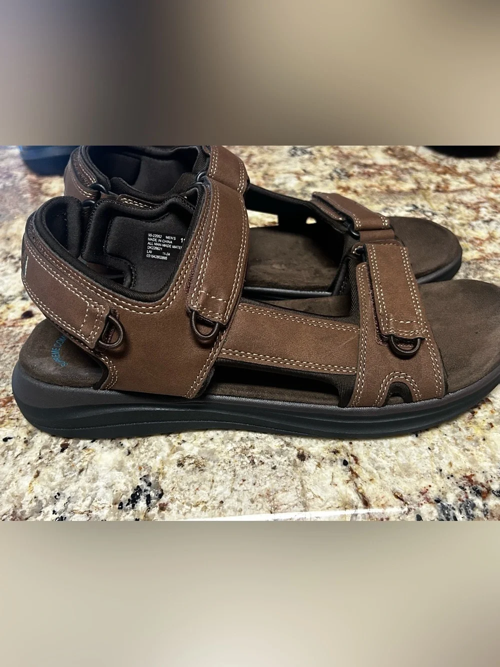 NEW Dockers Men's 11 Brown Adjustable Dual-Strap Supreme Comfort Sandals